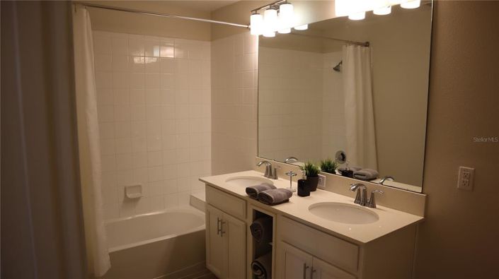 Image No.27-2 Bed Property for sale