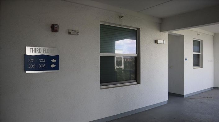 Image No.33-2 Bed Property for sale
