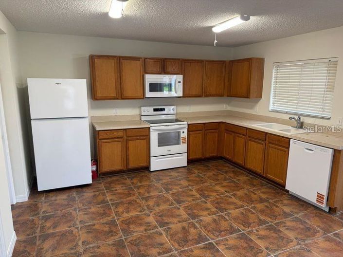 Image No.2-Propriété de 4 chambres à vendre à Clermont