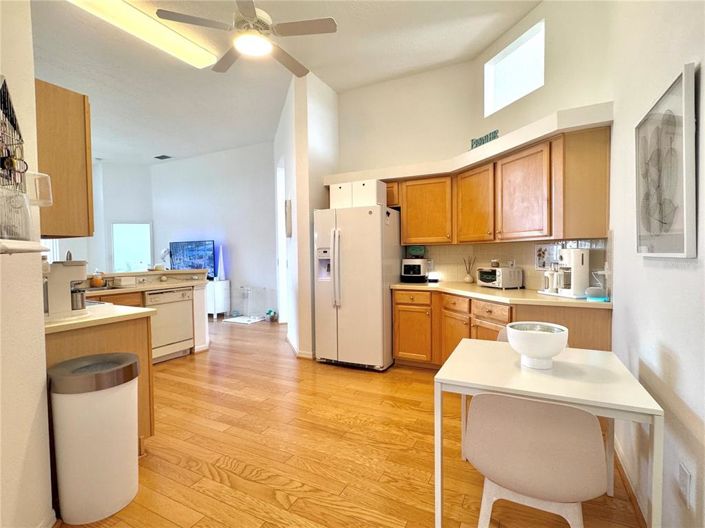 Image No.8-3 Bed Property for sale