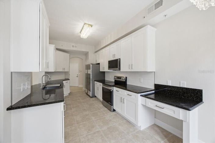 Image No.9-3 Bed Property for sale