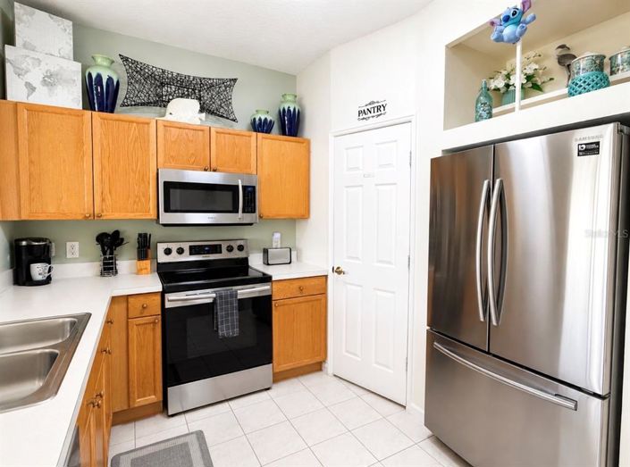 Image No.14-3 Bed Townhouse for sale