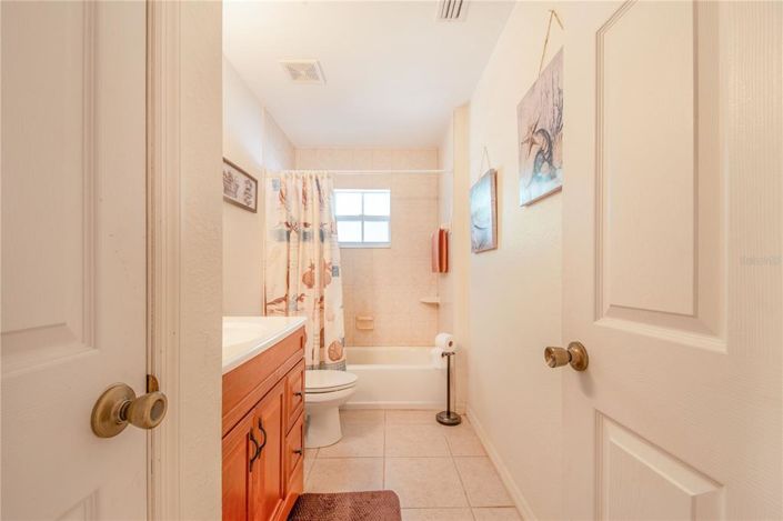 Image No.14-2 Bed Property for sale