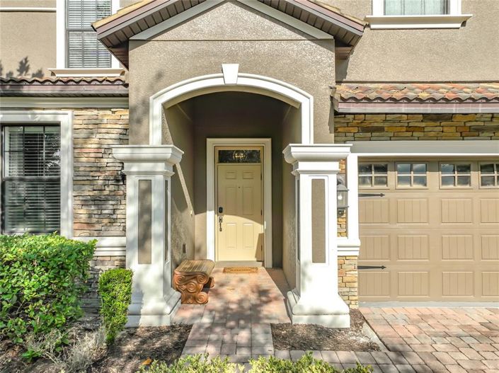 Image No.3-8 Bed Property for sale