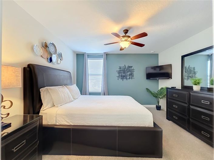 Image No.40-8 Bed Property for sale