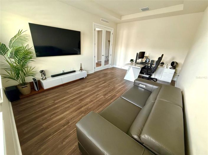 Image No.5-Propriété de 5 chambres à vendre à Orlando