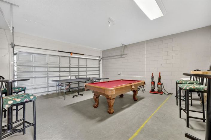 Image No.22-6 Bed Property for sale