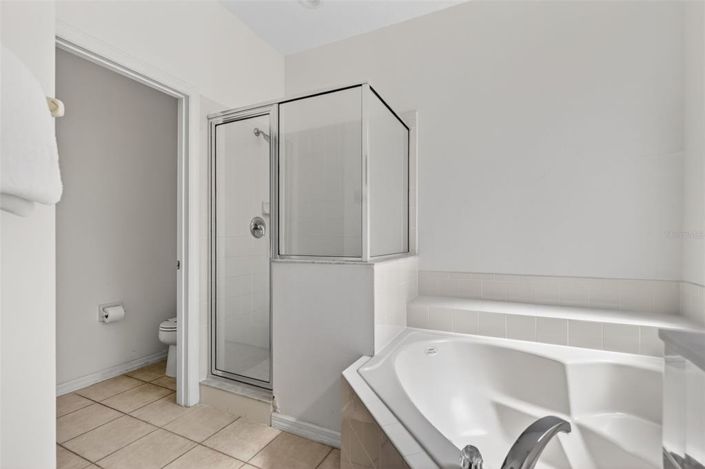 Image No.27-6 Bed Property for sale