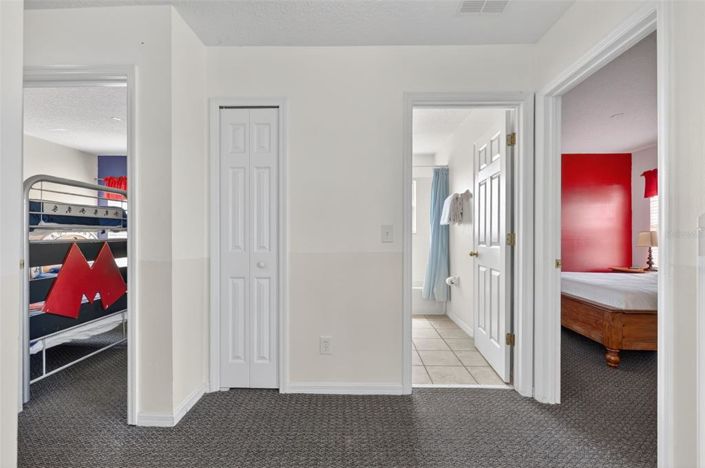 Image No.40-6 Bed Property for sale