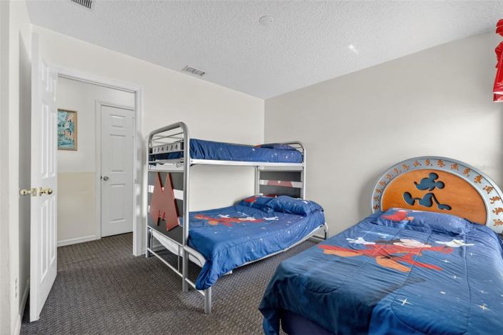 Image No.47-6 Bed Property for sale