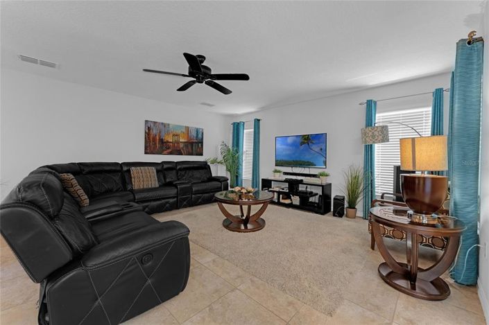 Image No.4-4 Bed Property for sale