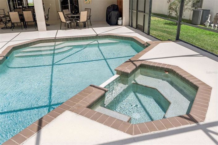 Image No.46-5 Bed Property for sale