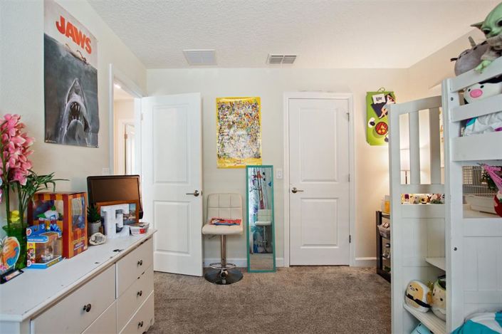 Image No.20-3 Bed Property for sale