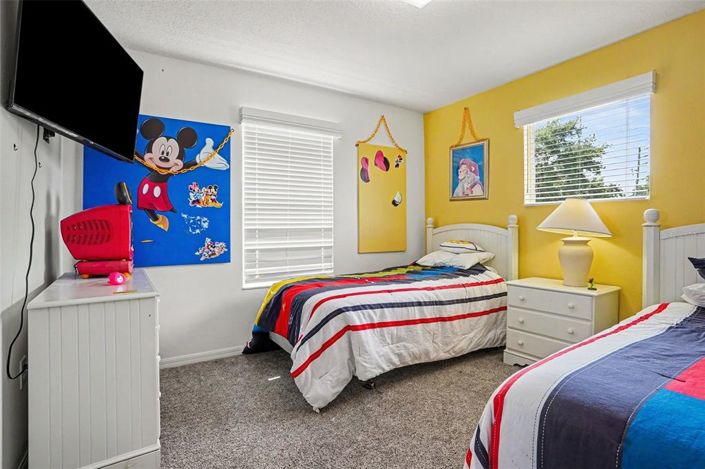 Image No.8-5 Bed Property for sale