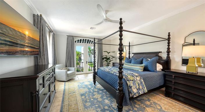Image No.32-3 Bed Property for sale