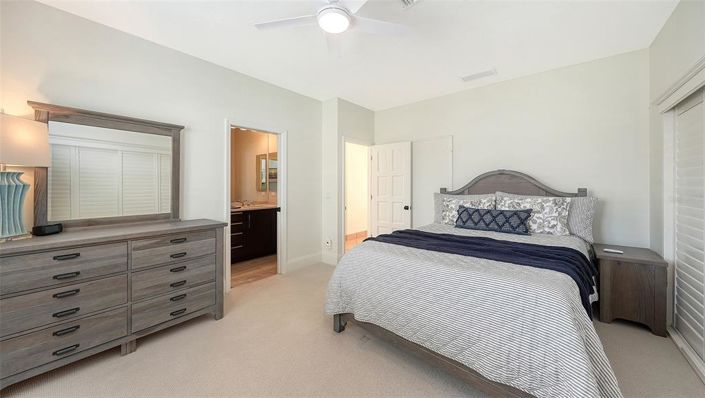 Image No.44-3 Bed Property for sale
