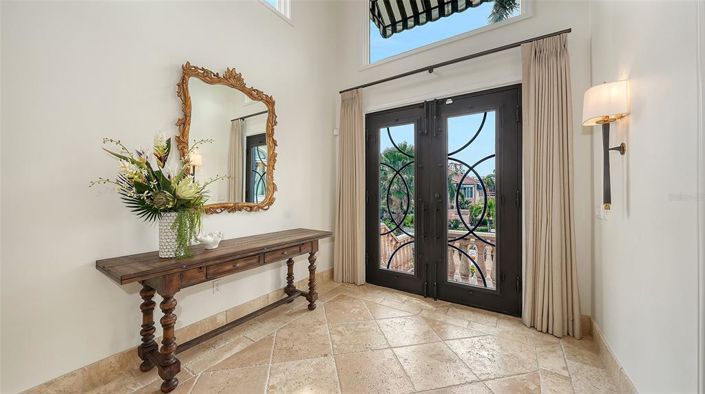 Image No.8-3 Bed Property for sale