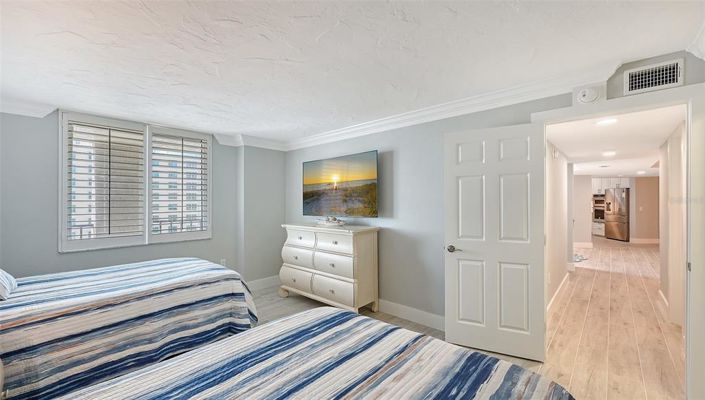 Image No.40-3 Bed Property for sale
