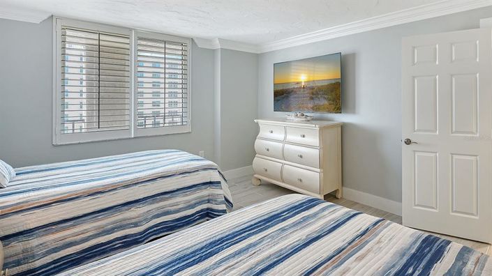 Image No.41-3 Bed Property for sale