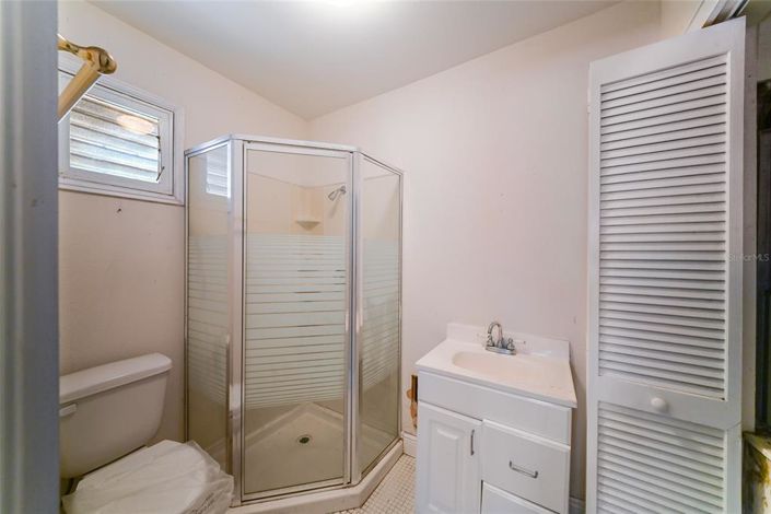 Image No.15-3 Bed Property for sale