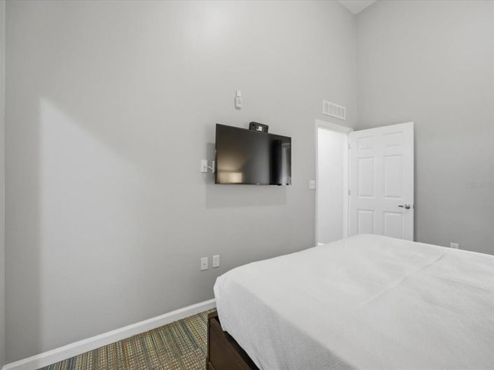 Image No.27-3 Bed Property for sale