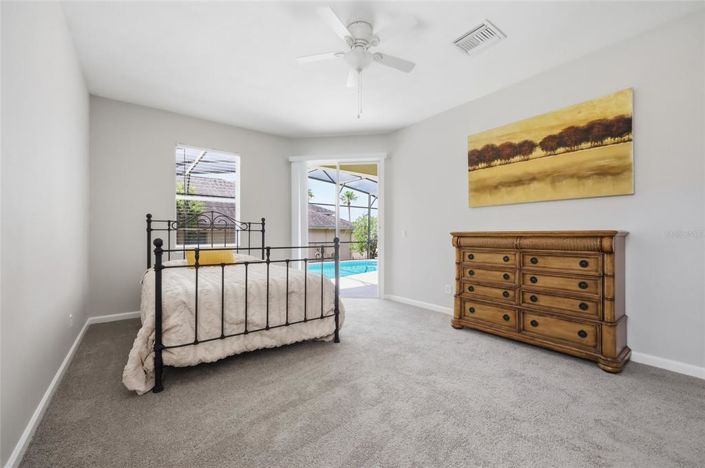Image No.18-5 Bed Property for sale