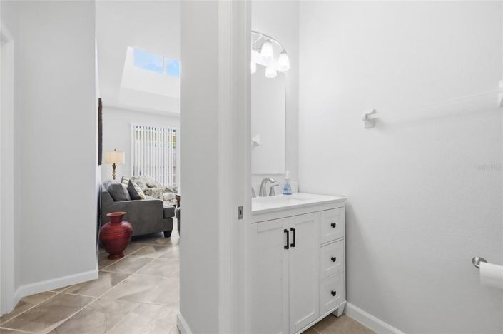 Image No.22-5 Bed Property for sale