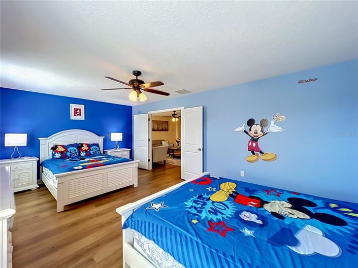 Image No.46-8 Bed Property for sale