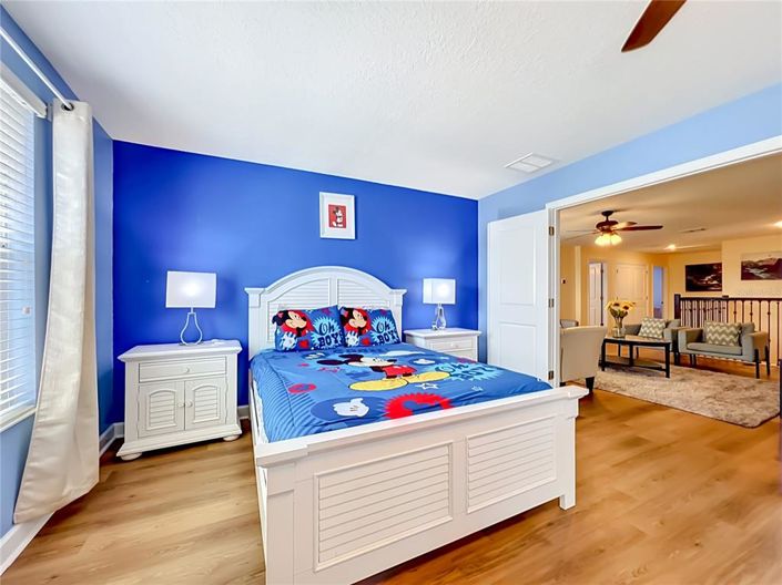 Image No.47-8 Bed Property for sale
