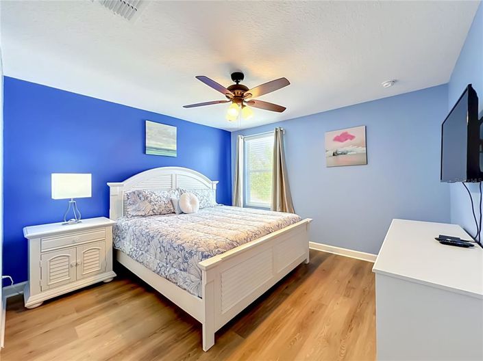 Image No.52-8 Bed Property for sale