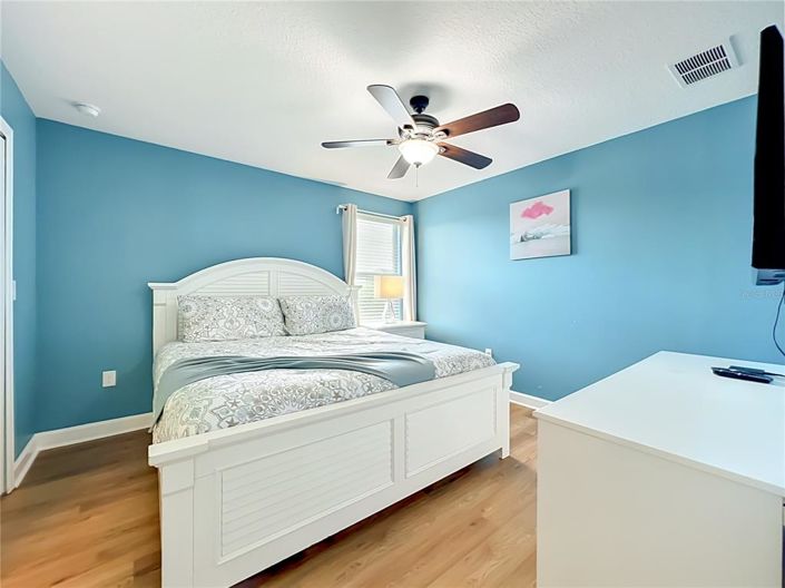 Image No.47-8 Bed Property for sale