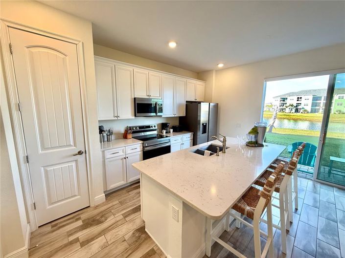 Image No.6-3 Bed Townhouse for sale