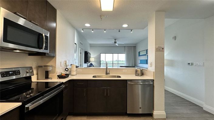 Image No.28-2 Bed Property for sale