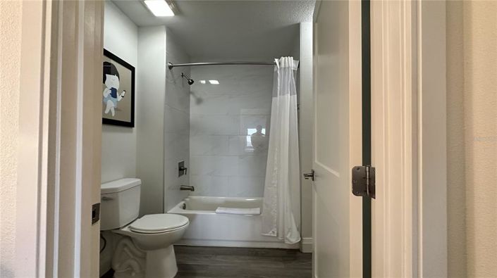 Image No.35-2 Bed Property for sale