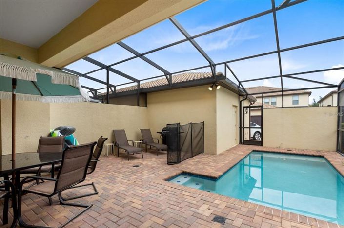 Image No.23-5 Bed Townhouse for sale