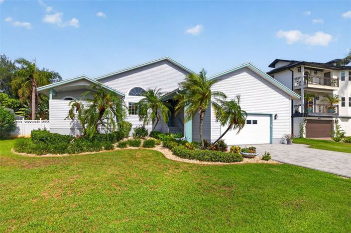 Image No.2-3 Bed Property for sale