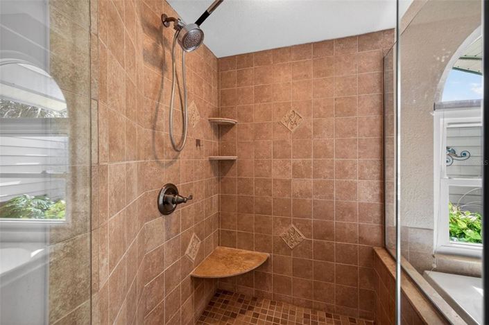 Image No.21-3 Bed Property for sale