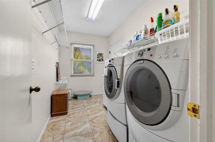 Image No.28-3 Bed Property for sale
