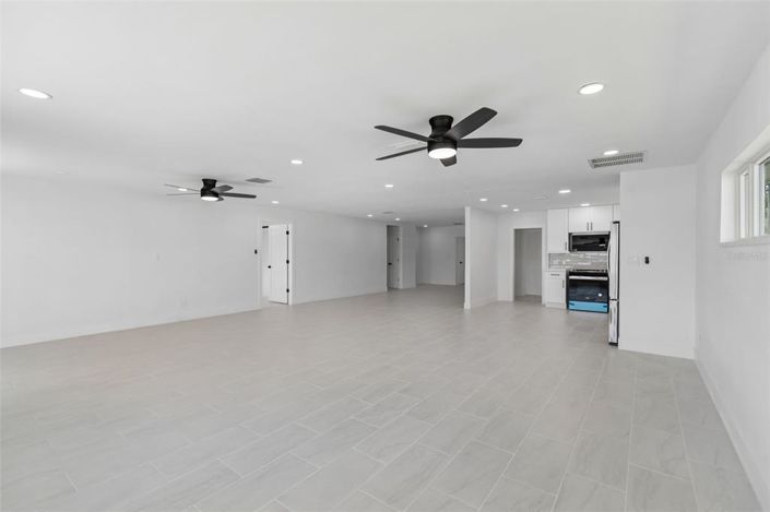 Image No.20-3 Bed Property for sale