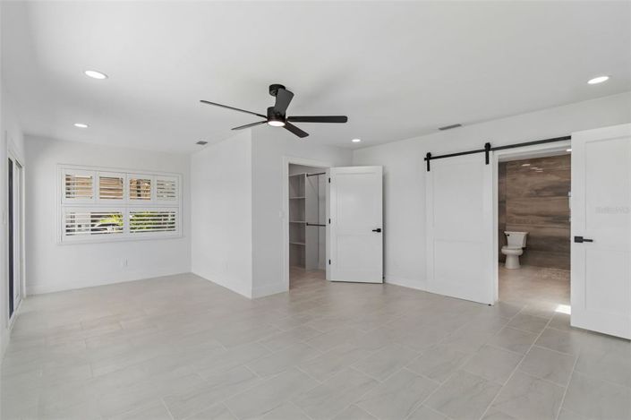 Image No.23-3 Bed Property for sale