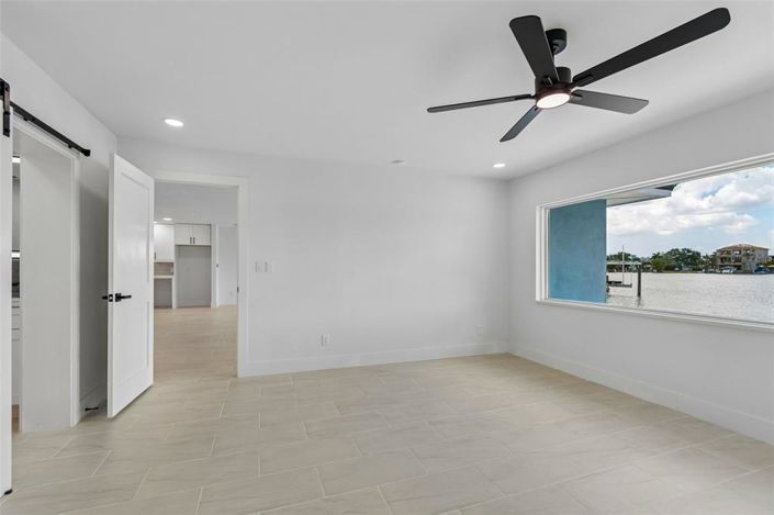 Image No.25-3 Bed Property for sale