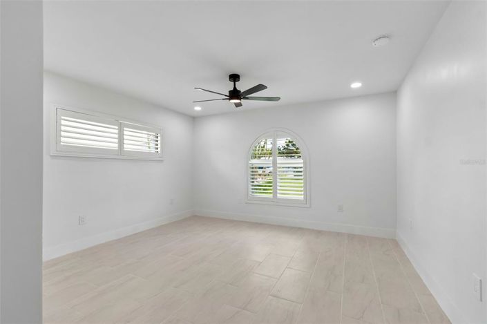 Image No.31-3 Bed Property for sale