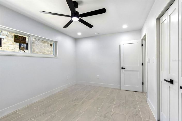 Image No.35-3 Bed Property for sale