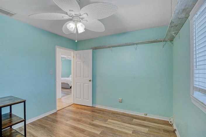 Image No.21-3 Bed Property for sale