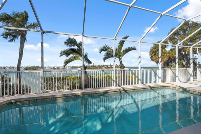 Image No.3-5 Bed Property for sale