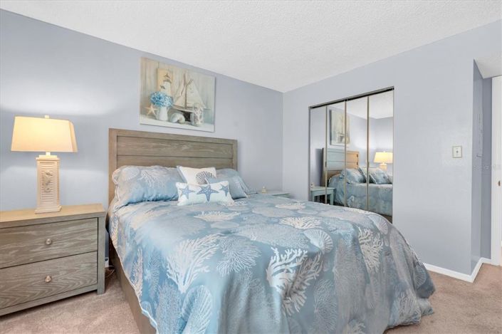 Image No.22-2 Bed Property for sale