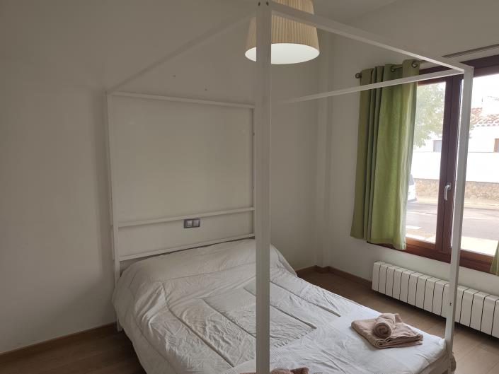 Image No.19-4 Bed Villa / Detached for sale