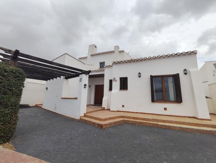 Image No.35-4 Bed Villa / Detached for sale