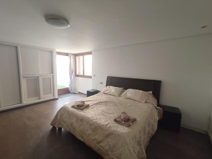 Image No.38-4 Bed Villa / Detached for sale