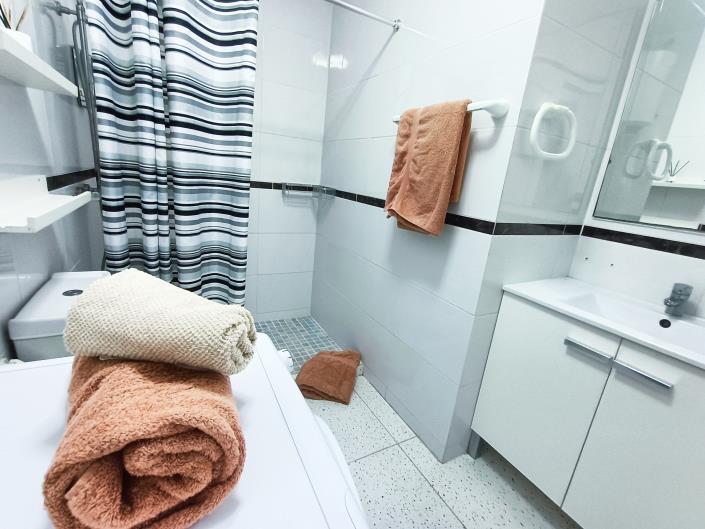 Image No.16-1 Bed Apartment for sale